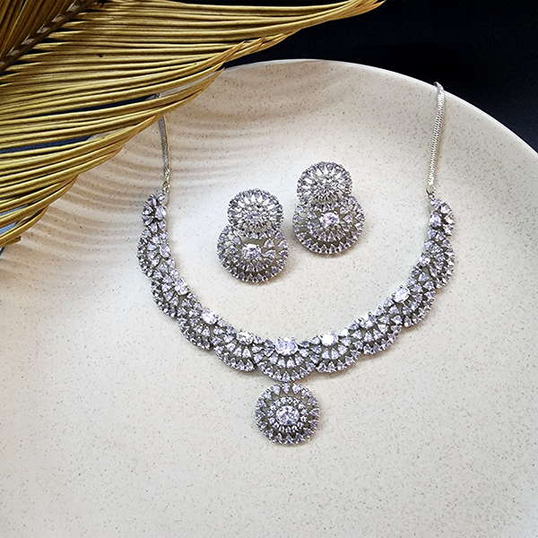 Ad Necklace Set