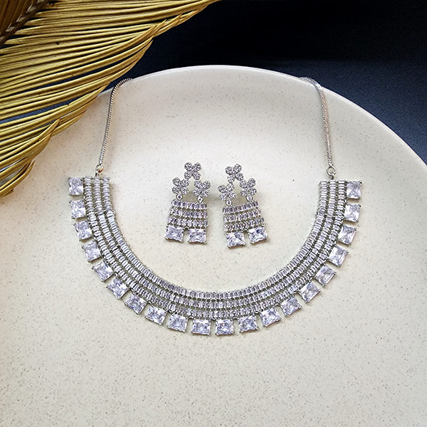 Ad Necklace Set