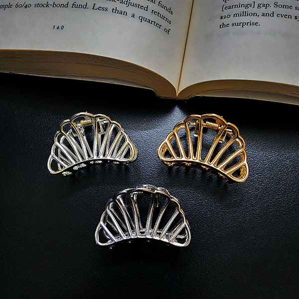 Small Shell Shape Metal Clawclip