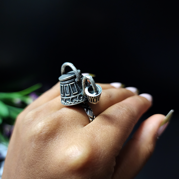 Kettle Antique Ring